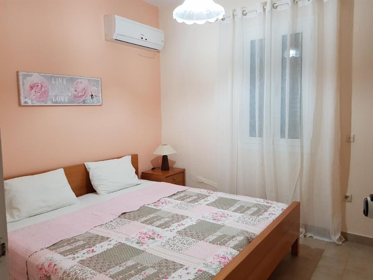 Corfu Glyfada Menigos Beach Apartments מראה חיצוני תמונה