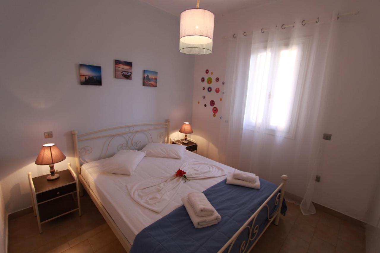 Corfu Glyfada Menigos Beach Apartments מראה חיצוני תמונה