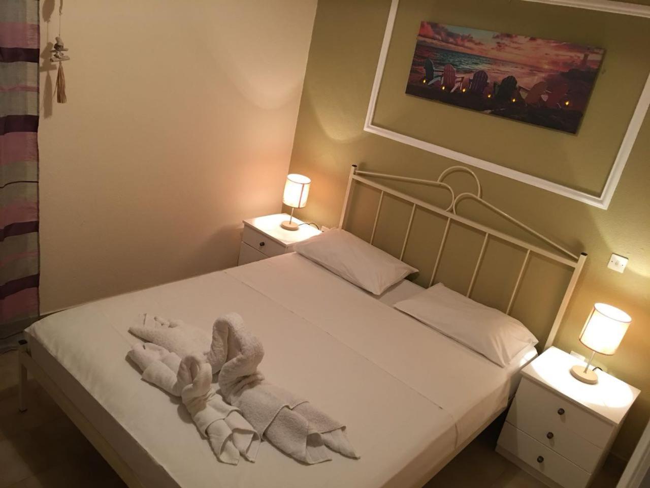 Corfu Glyfada Menigos Beach Apartments מראה חיצוני תמונה