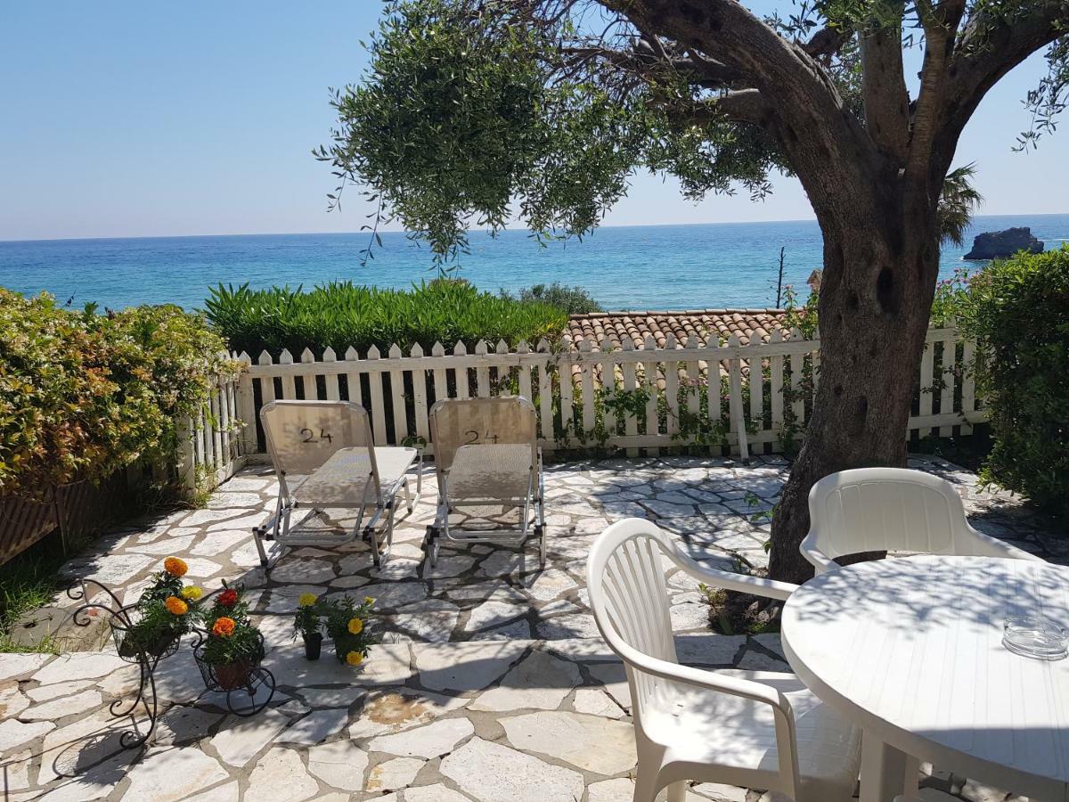 Corfu Glyfada Menigos Beach Apartments מראה חיצוני תמונה
